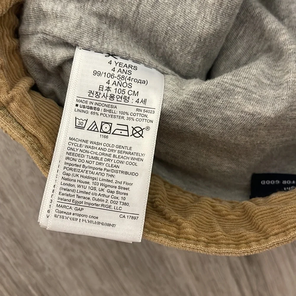 Gap Boys tan corduroy pants size 4 with soft comfortable gray lining